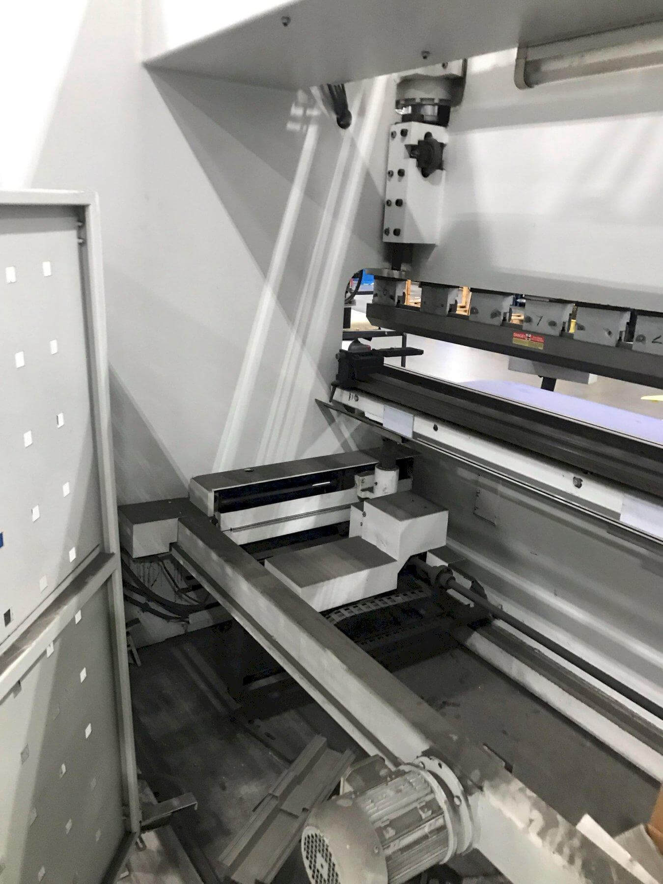 Used 220 Ton x 12ft Durma E-37200 CNC Hydraulic Press Brake, Stock 1233 - Blackstone Machinery