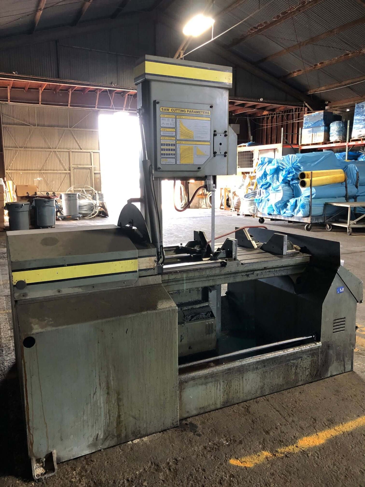 Used Hyd-Mech V-18 Vertical Band Saw, Stock 1111 - Blackstone Machinery