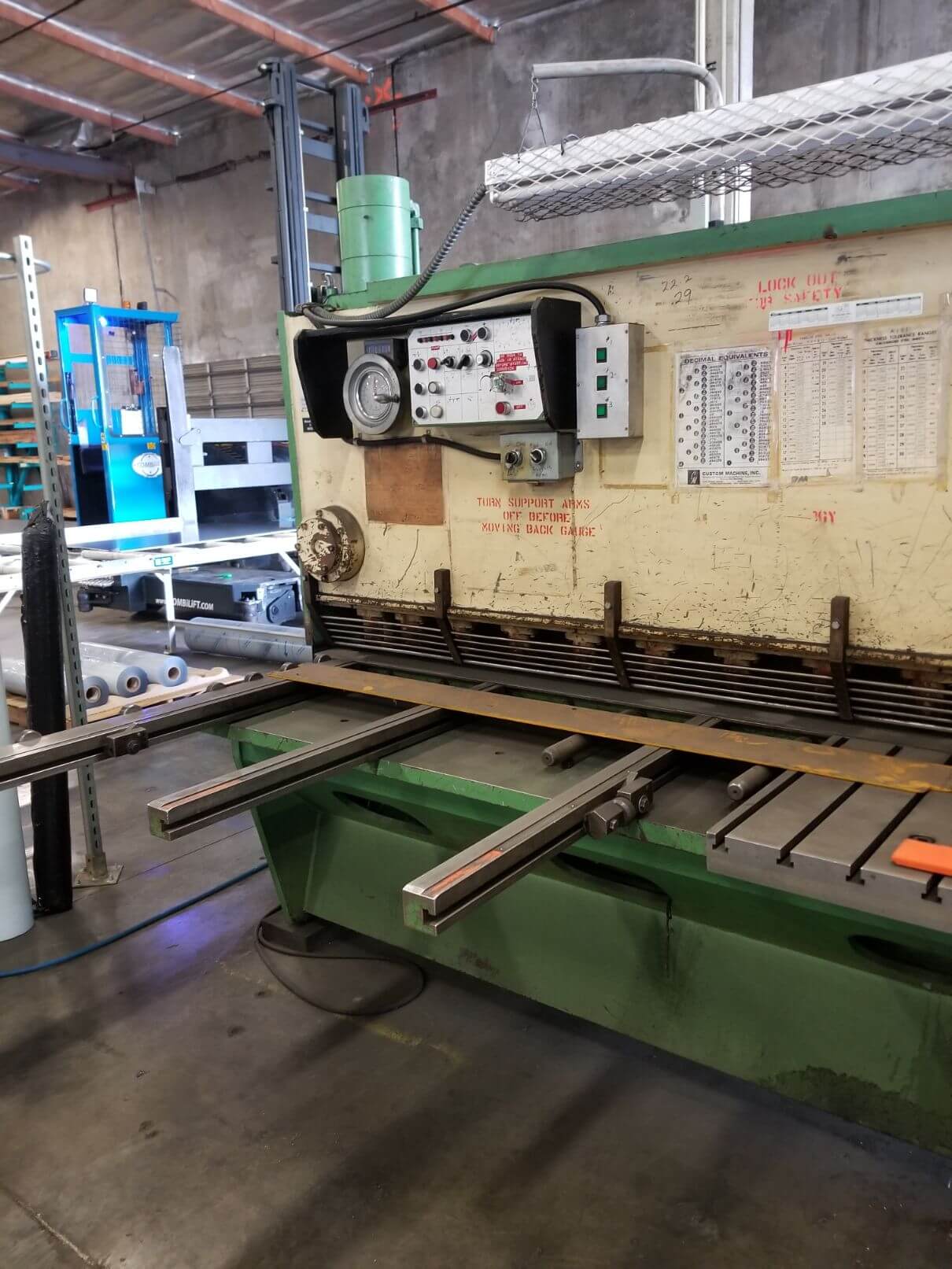 Used 13' x 1/4" LVD Hydraulic Shear, Stock 1140 - Blackstone Machinery