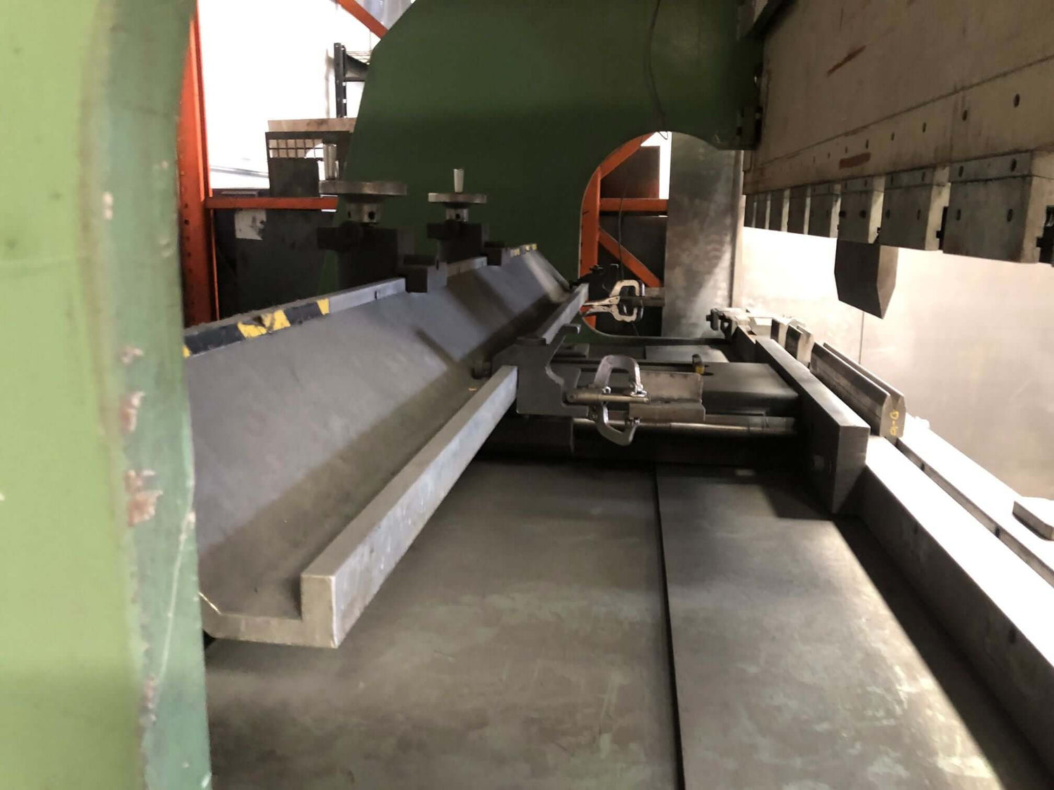 Used 66 Ton x 8' Guifil PE2560 CNC Hydraulic Press Brake, Stock 1152 - Blackstone Machinery